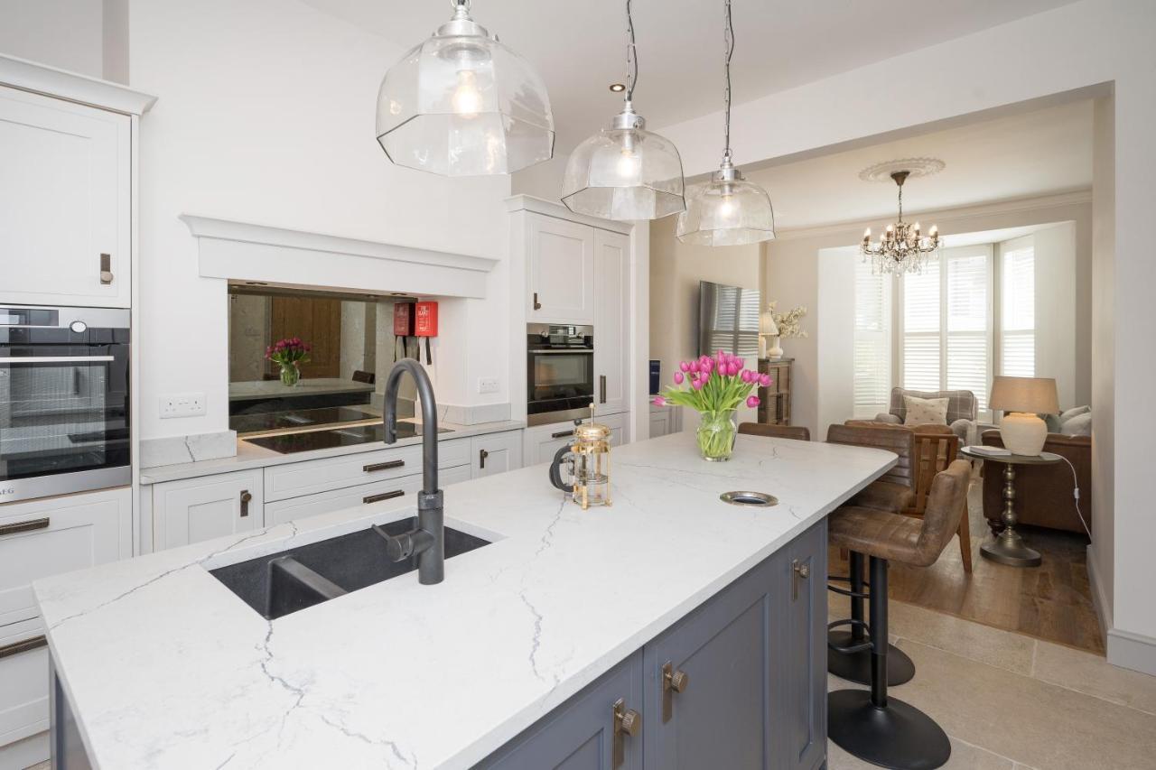 Townhouse By Harrogate Serviced Apartments Экстерьер фото