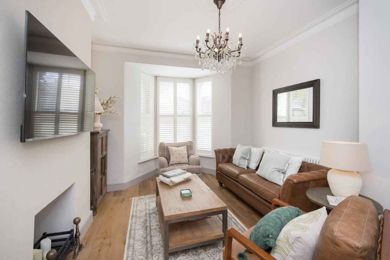 Townhouse By Harrogate Serviced Apartments Экстерьер фото